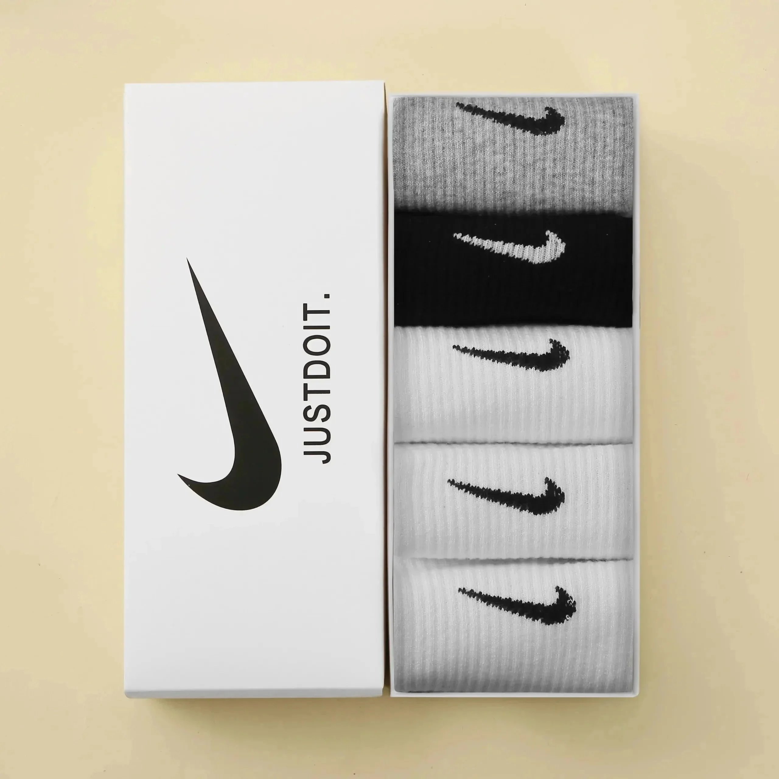 NIKE socks 5 pairs【3white+1grey+1black】