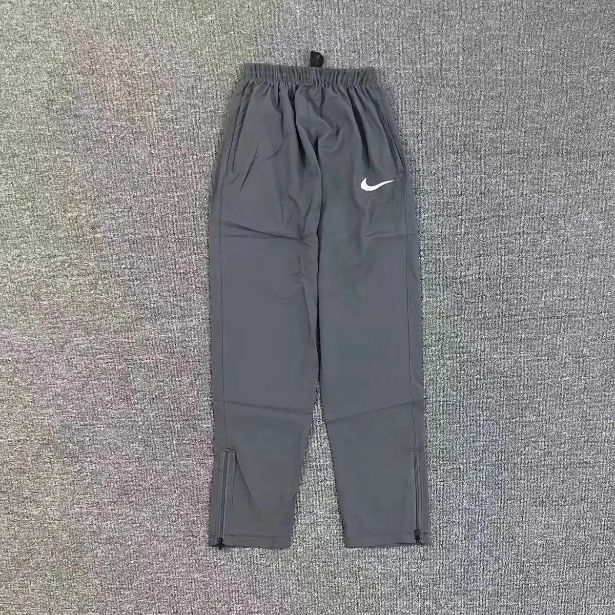 Nike Tee - 38/39