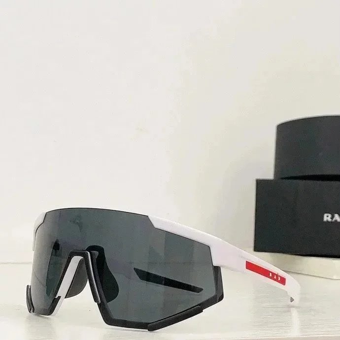 PRADA goggles - 3/12