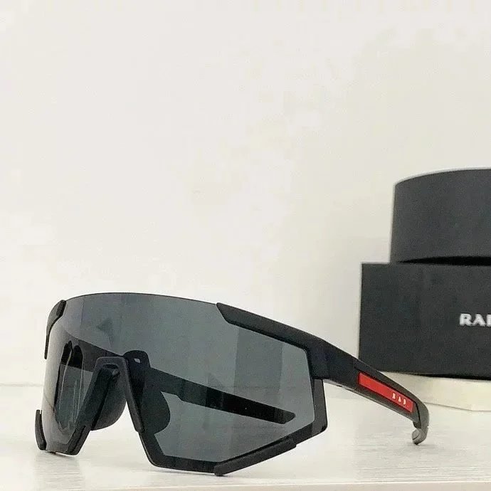 PRADA goggles - 5/12