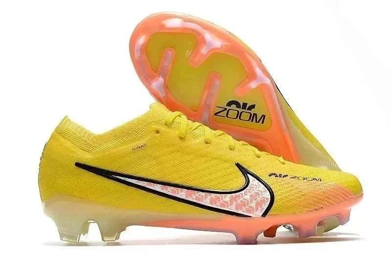 football shoes - 20/26