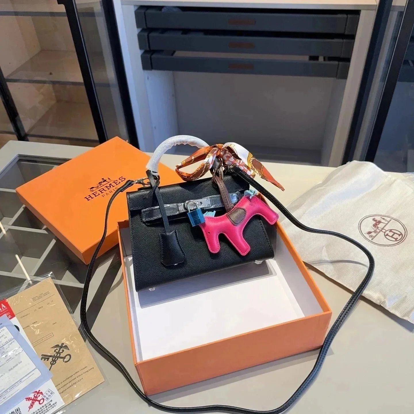 Louis Vuitton minibag - 16/39