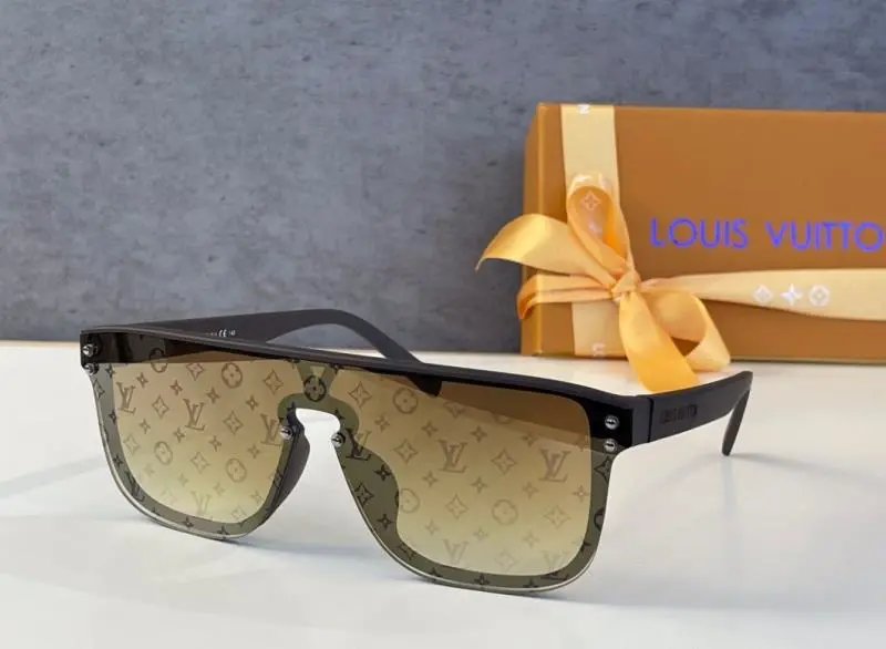 Louis Vuitton Sunglasses - 22/22