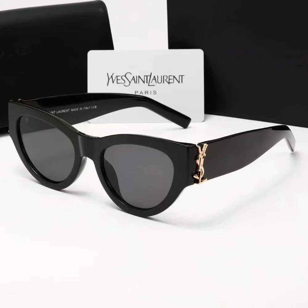 Louis Vuitton Sunglasses - 6/22