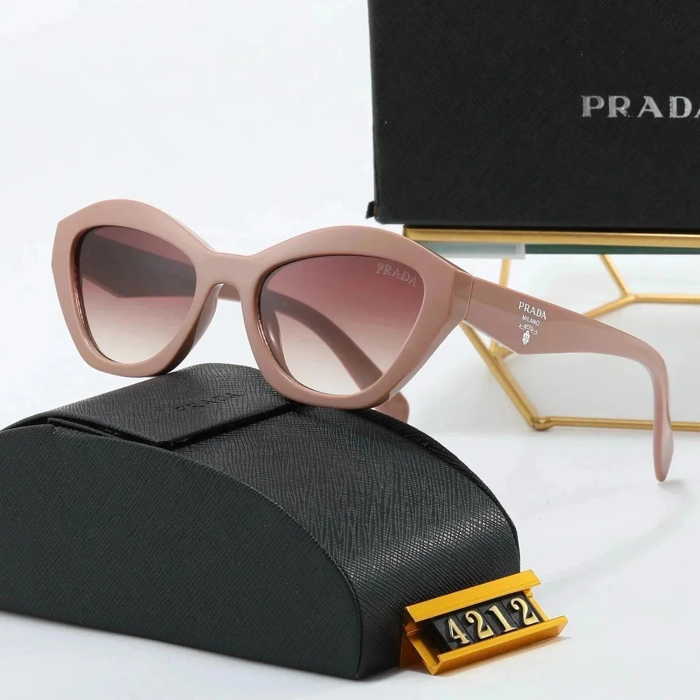 LV Sunglasses - 25/29