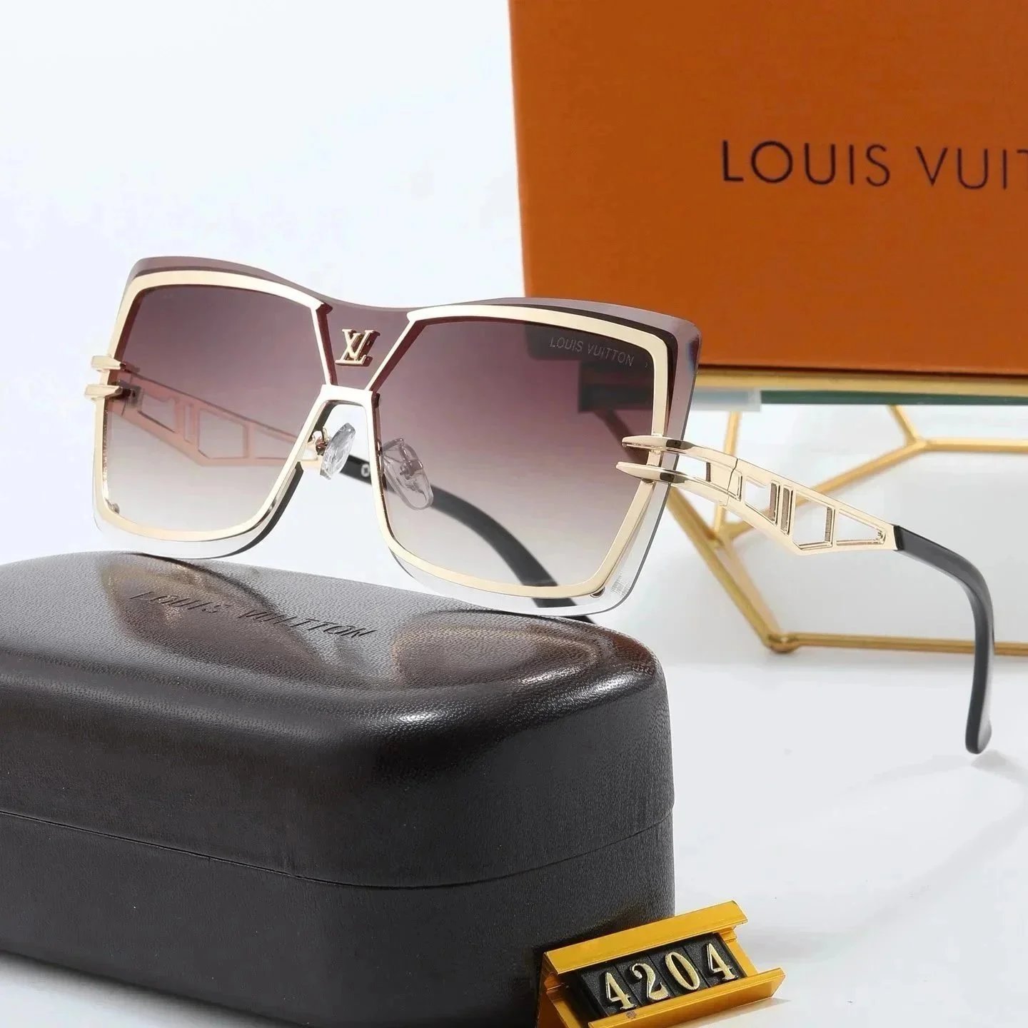 LV Sunglasses - 4/29