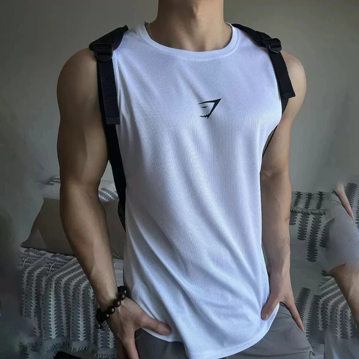 Gymshark vest/T-shirt/shorts/trousers - 26/36