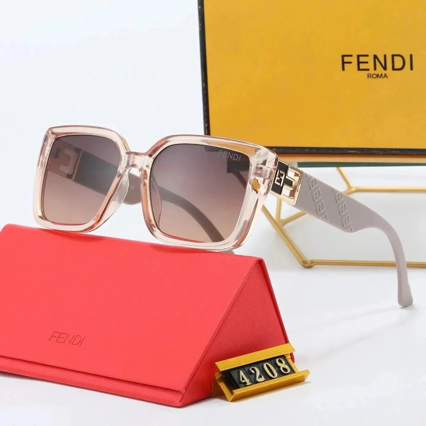 LV Sunglasses - 12/29