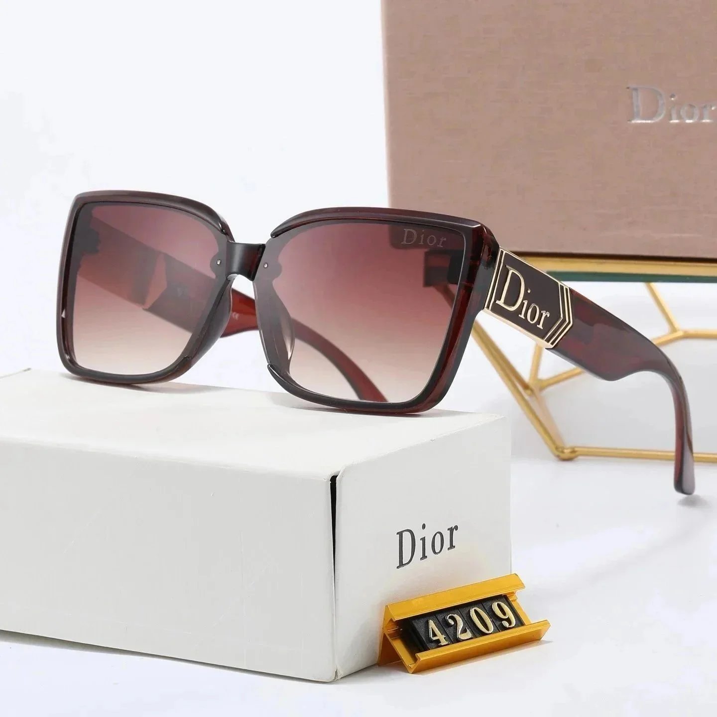 LV Sunglasses - 15/29