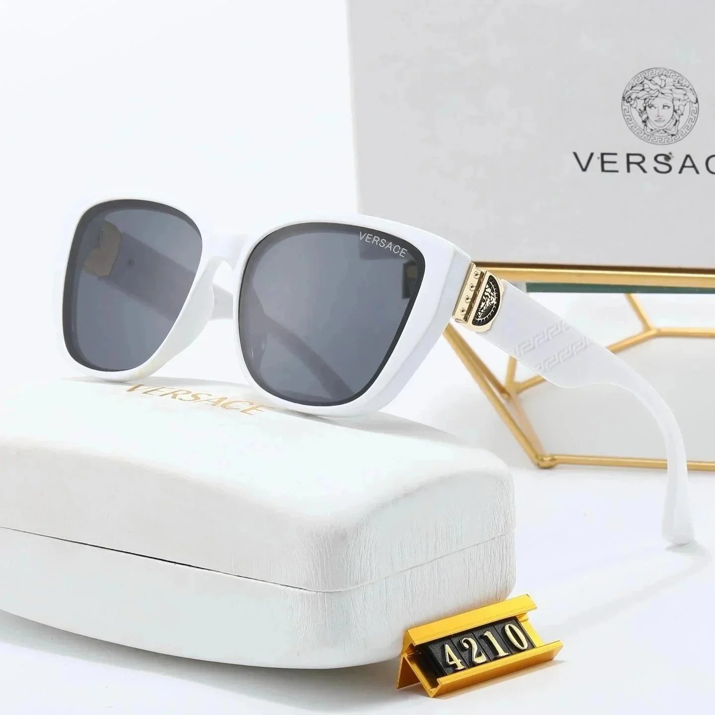 LV Sunglasses - 20/29