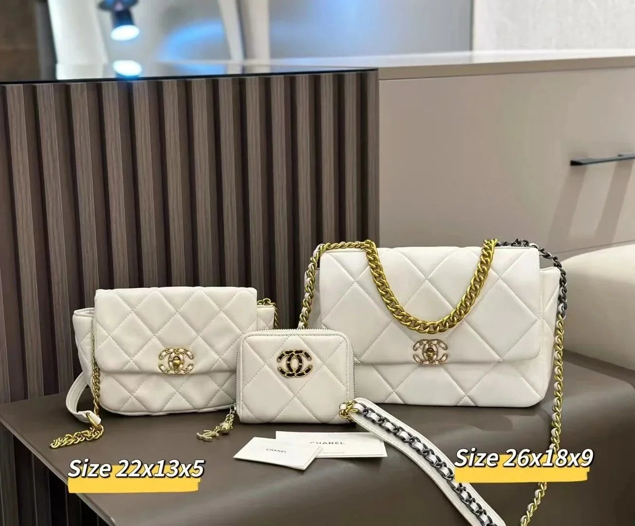 LV Chanel Gucci Bag - 37/39