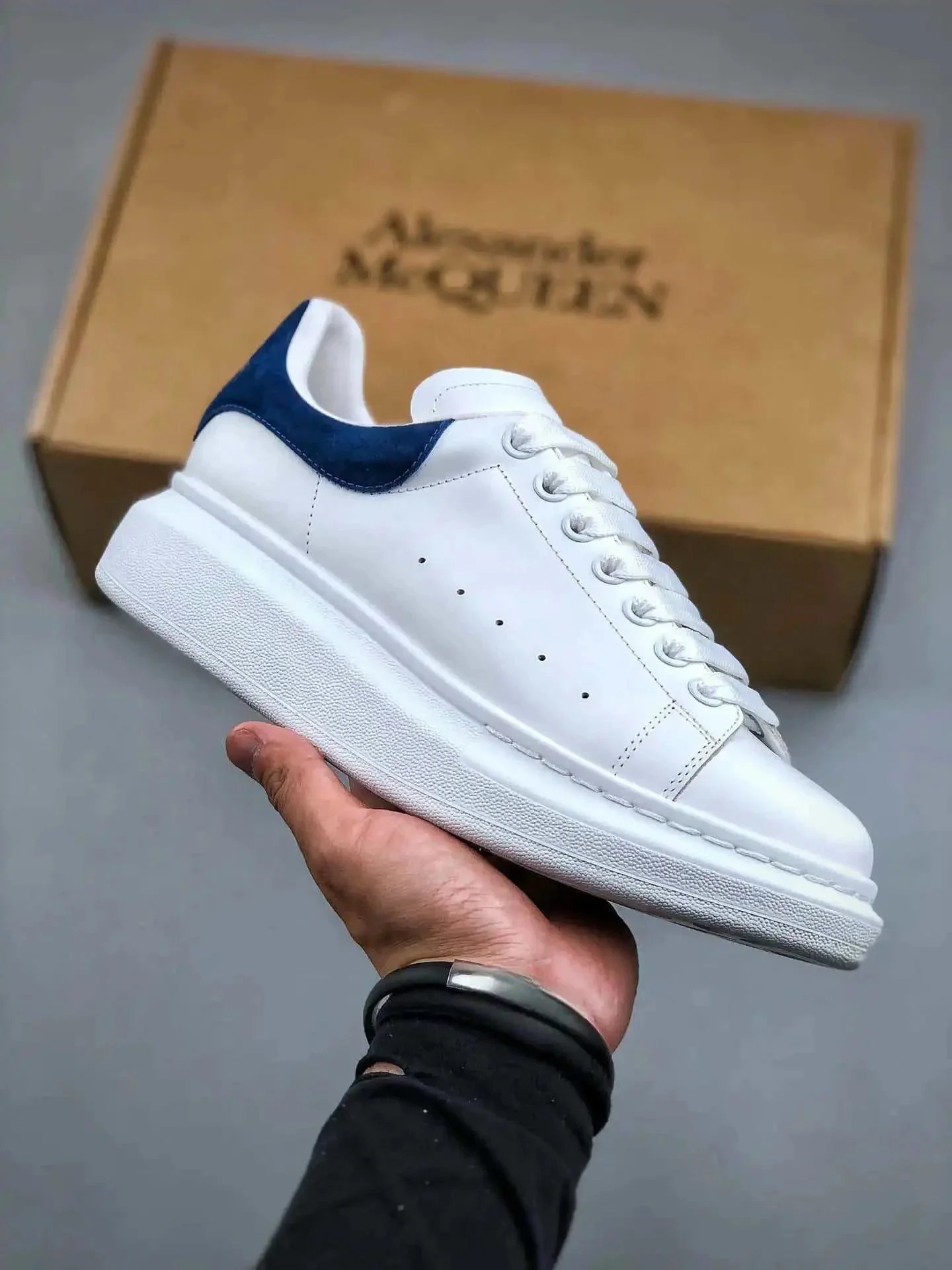 Alexander McQueen - 11/16