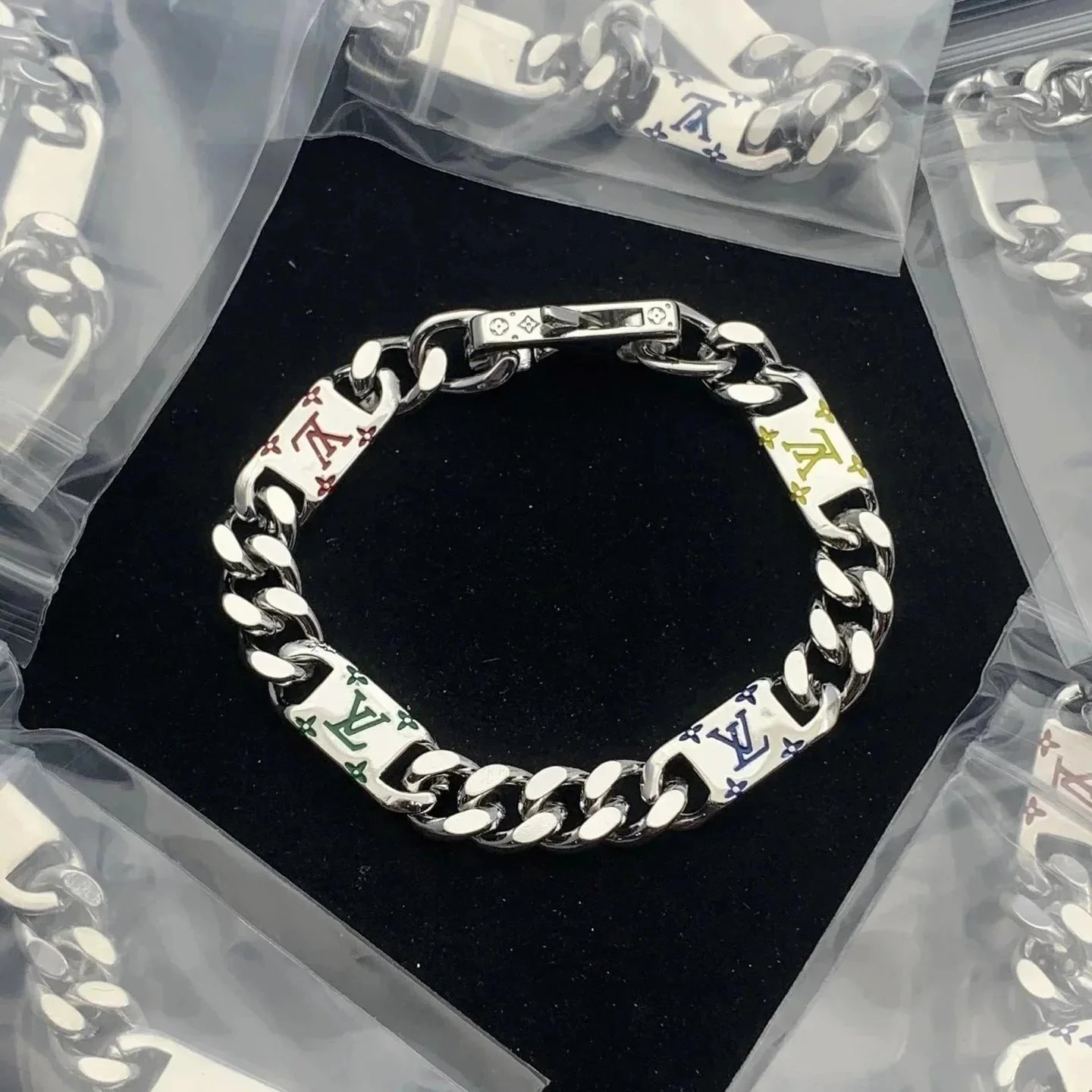 LV Necklace（20+style ） - 3/23