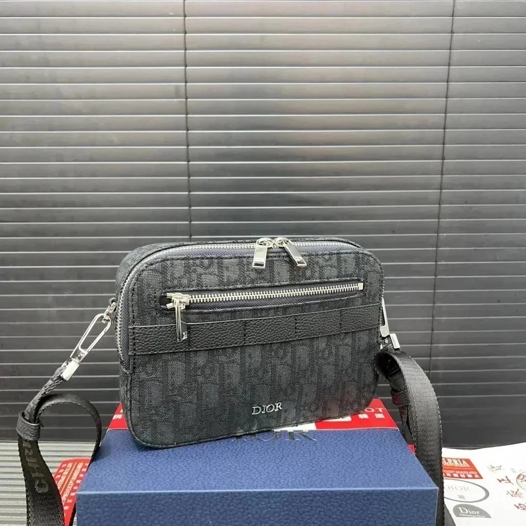 Dior camera bag - 6/41