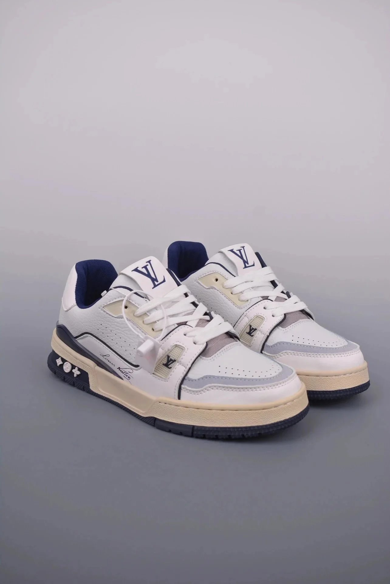 Louis Vuitton trainer - 16/28