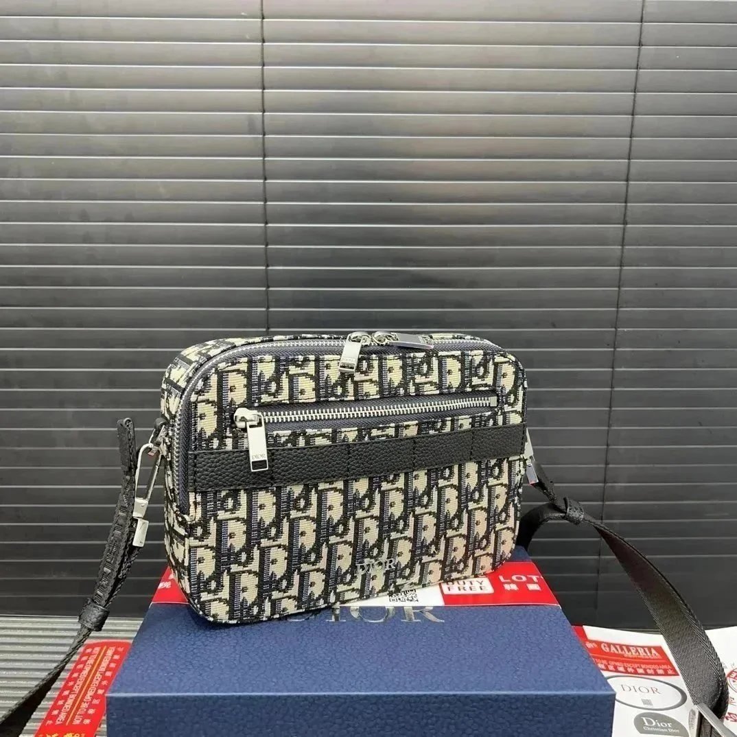 Dior camera bag - 5/41