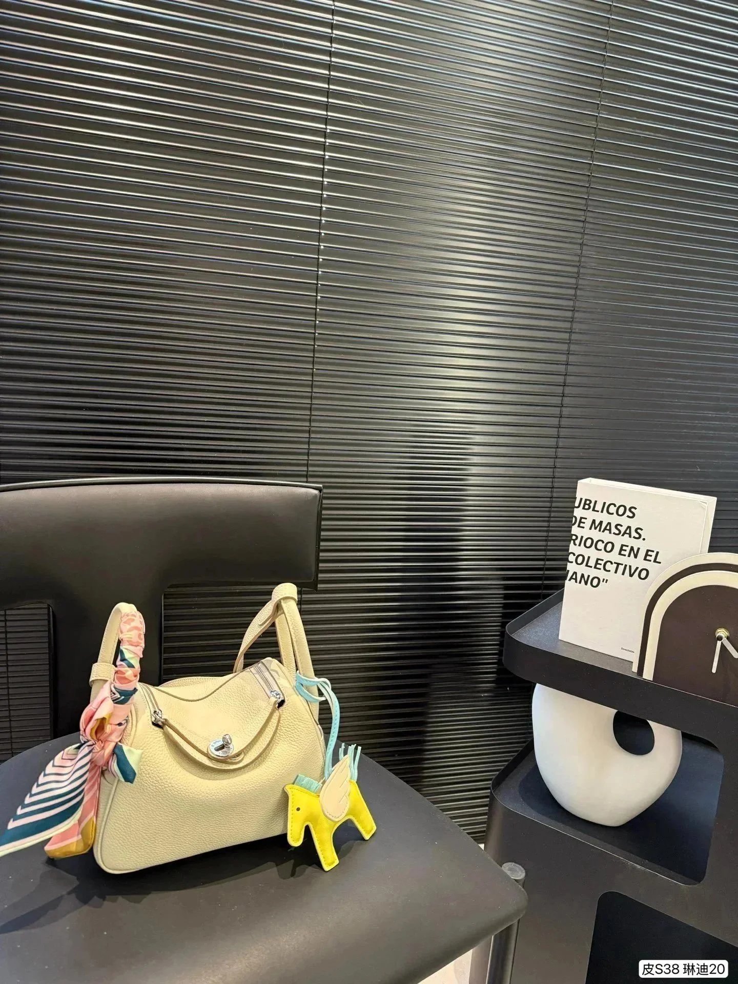 Louis Vuitton minibag - 11/39