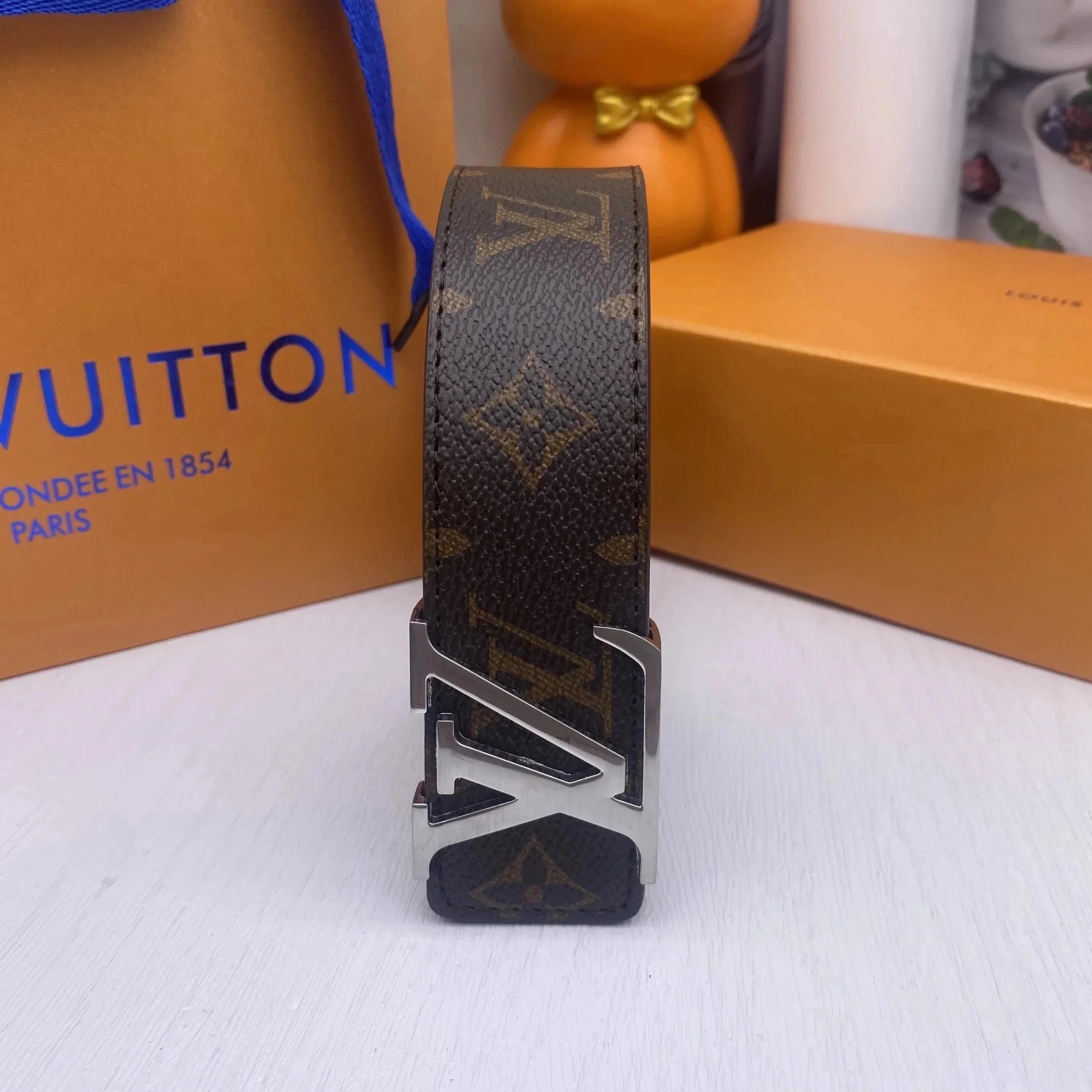 Louis Vuitton Belt - 9/35