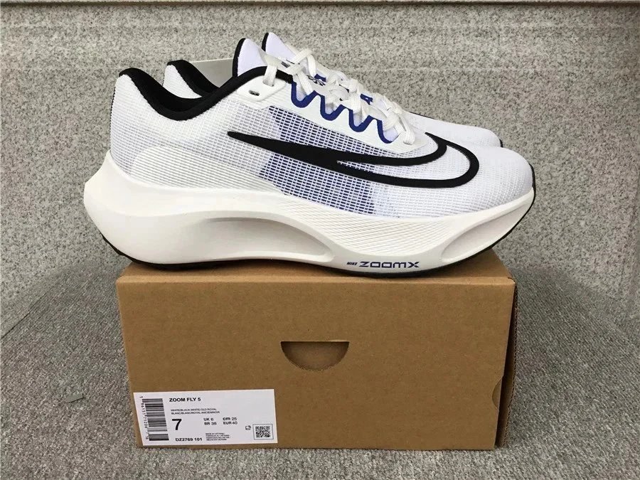 Nike Fly 5 - 11/13