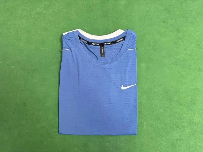 Nike T-Shirts Short-sleeve perforated athletic crew-neck T-shirt — 04