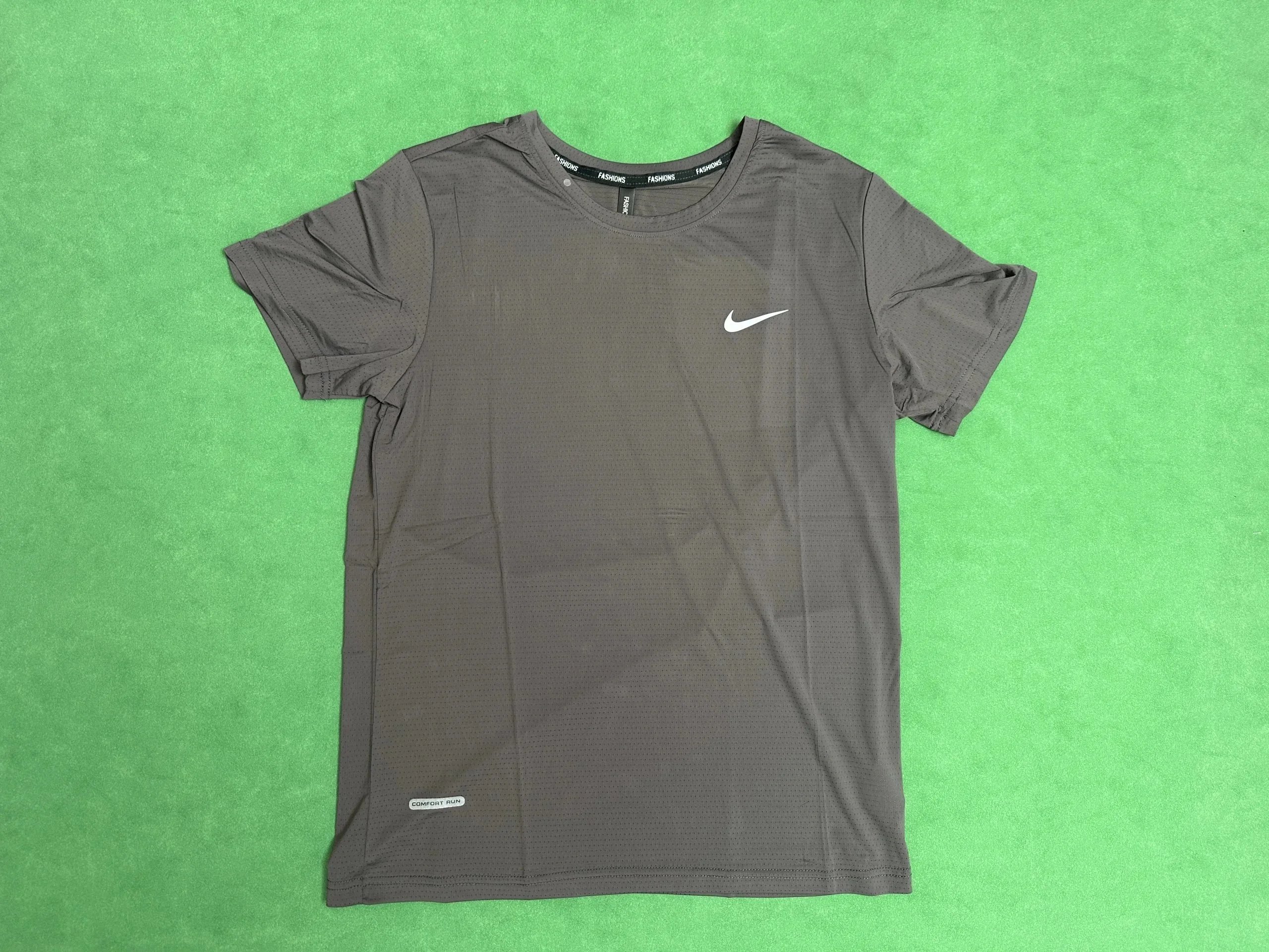 Nike T-Shirts Short-sleeve perforated athletic crew-neck T-shirt — 02