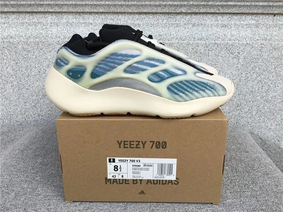 YEEZY 700 - 15/15