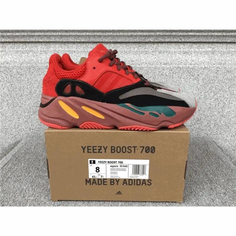 YEEZY 700