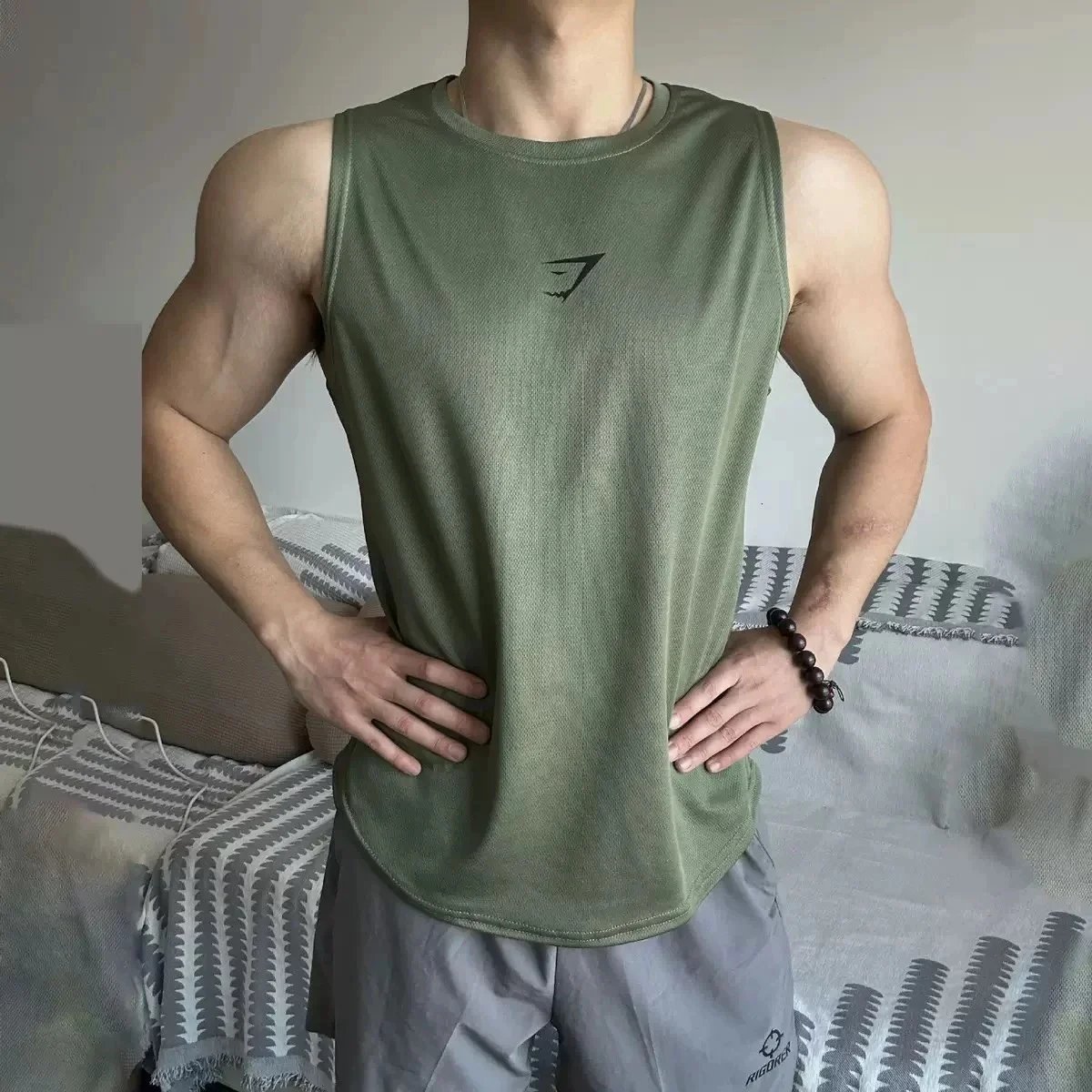 Gymshark vest/T-shirt/shorts/trousers - 23/36