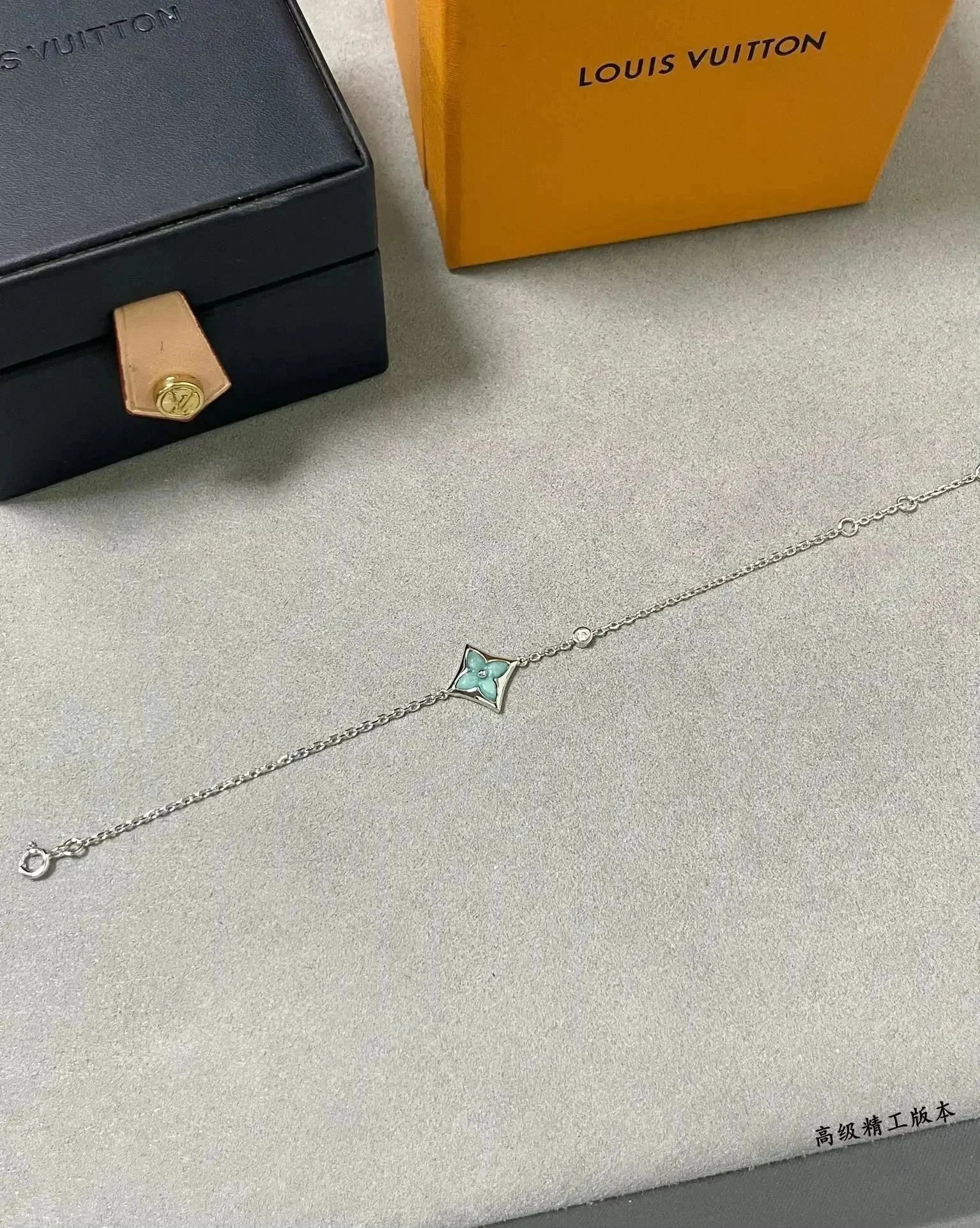 LV Necklace（20+style ） - 10/23