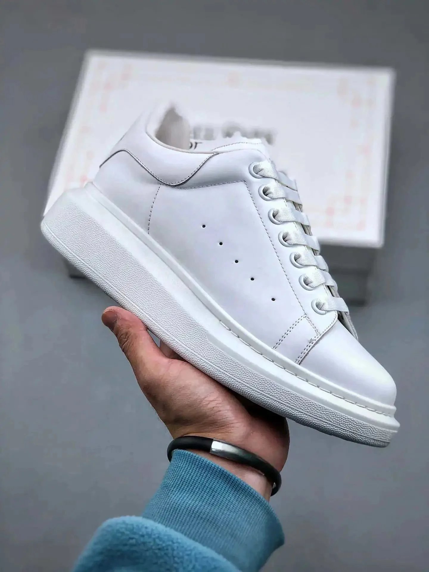 Alexander McQueen - 13/16