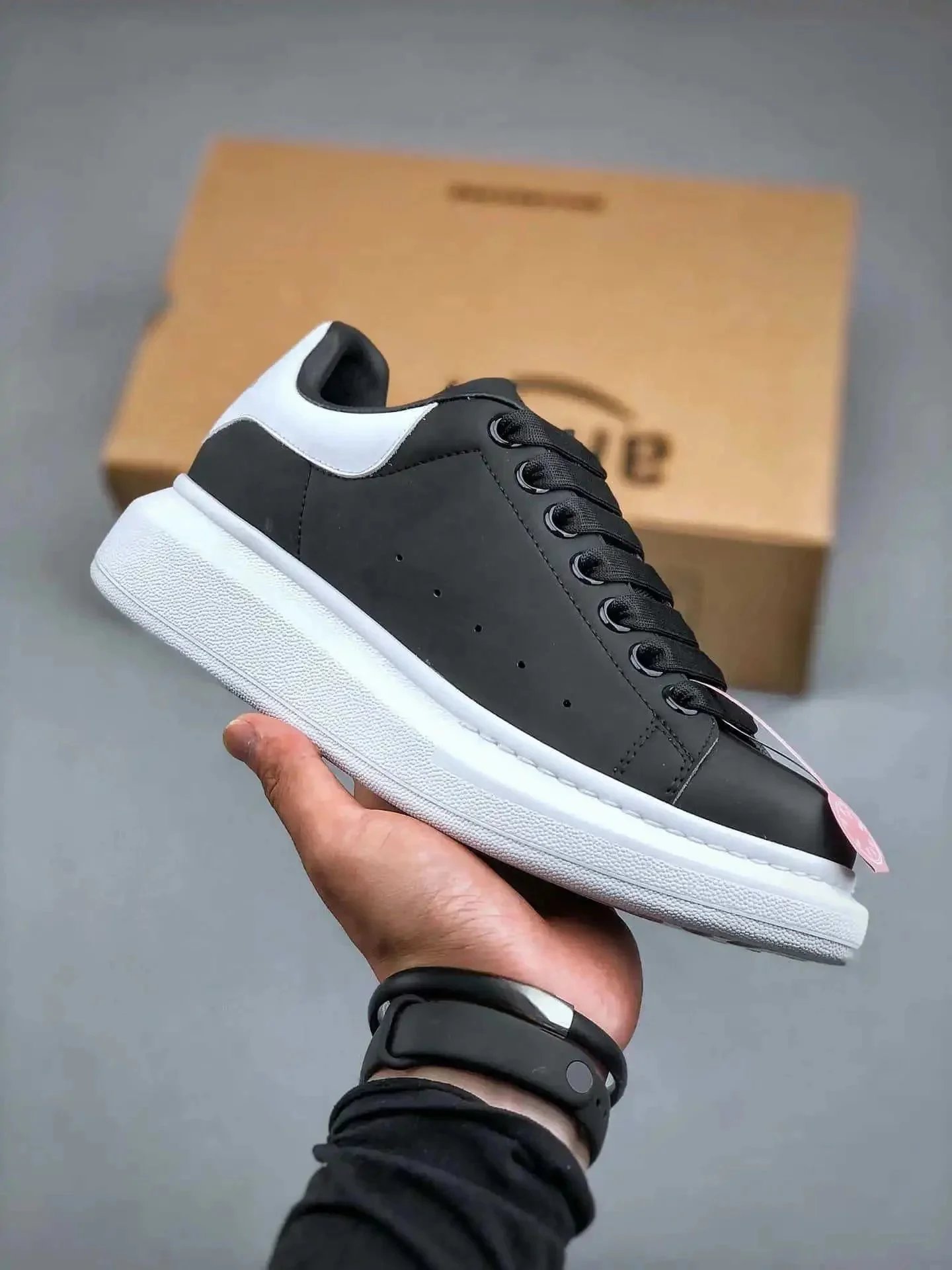 Alexander McQueen - 14/16