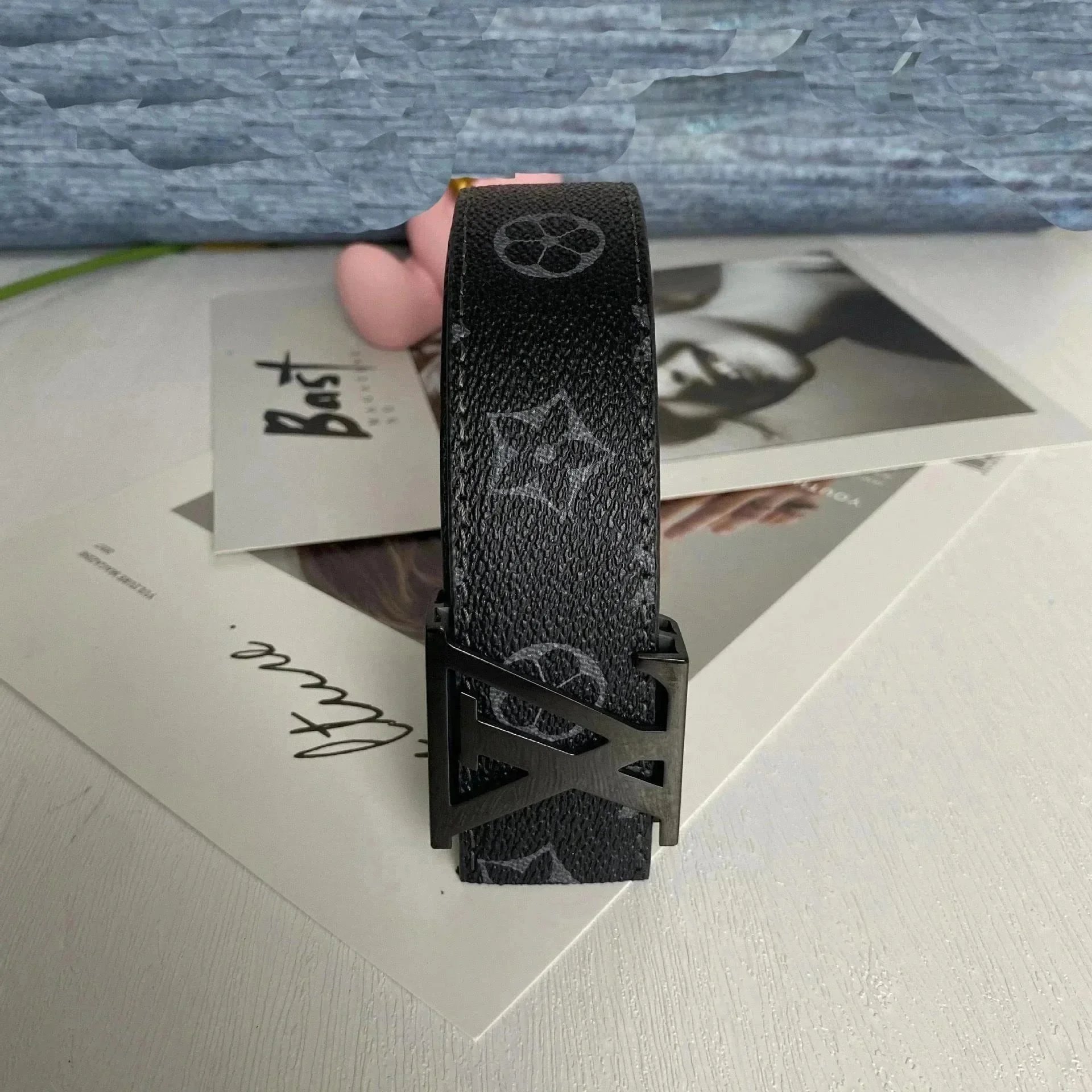 LOUIS VUITTON BELTS - 14/36