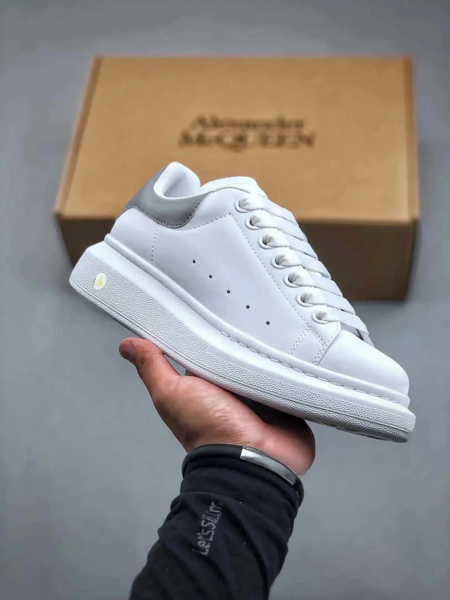 Alexander McQueen - 7/16