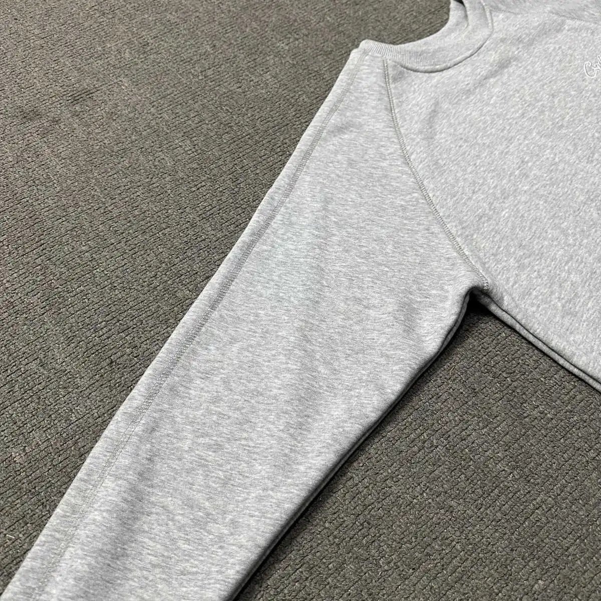 Cavaleiro Gray Heather Sweatshirt and Sweatpants Set - 21