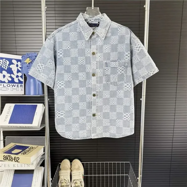 Design Checker Print Short-Sleeve Shirt in Light Blue and White Tops Shirt - 1