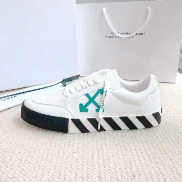 Off-White Diagonal Arrow Low-Top Sneakers White / Teal / Black - 1