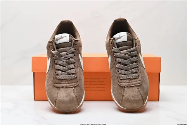 Nike Sneakers Cortez low-top suede product detail image 7