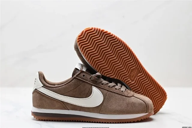 Nike Sneakers Cortez low-top suede product detail image 5