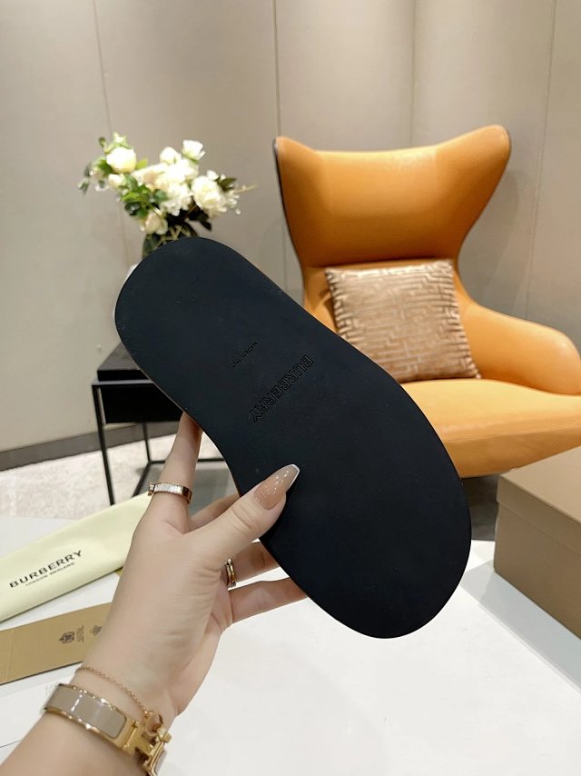 Burberry high-heeled sandals: seller detail photo 13