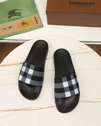 Burberry Slides — seller photo 7