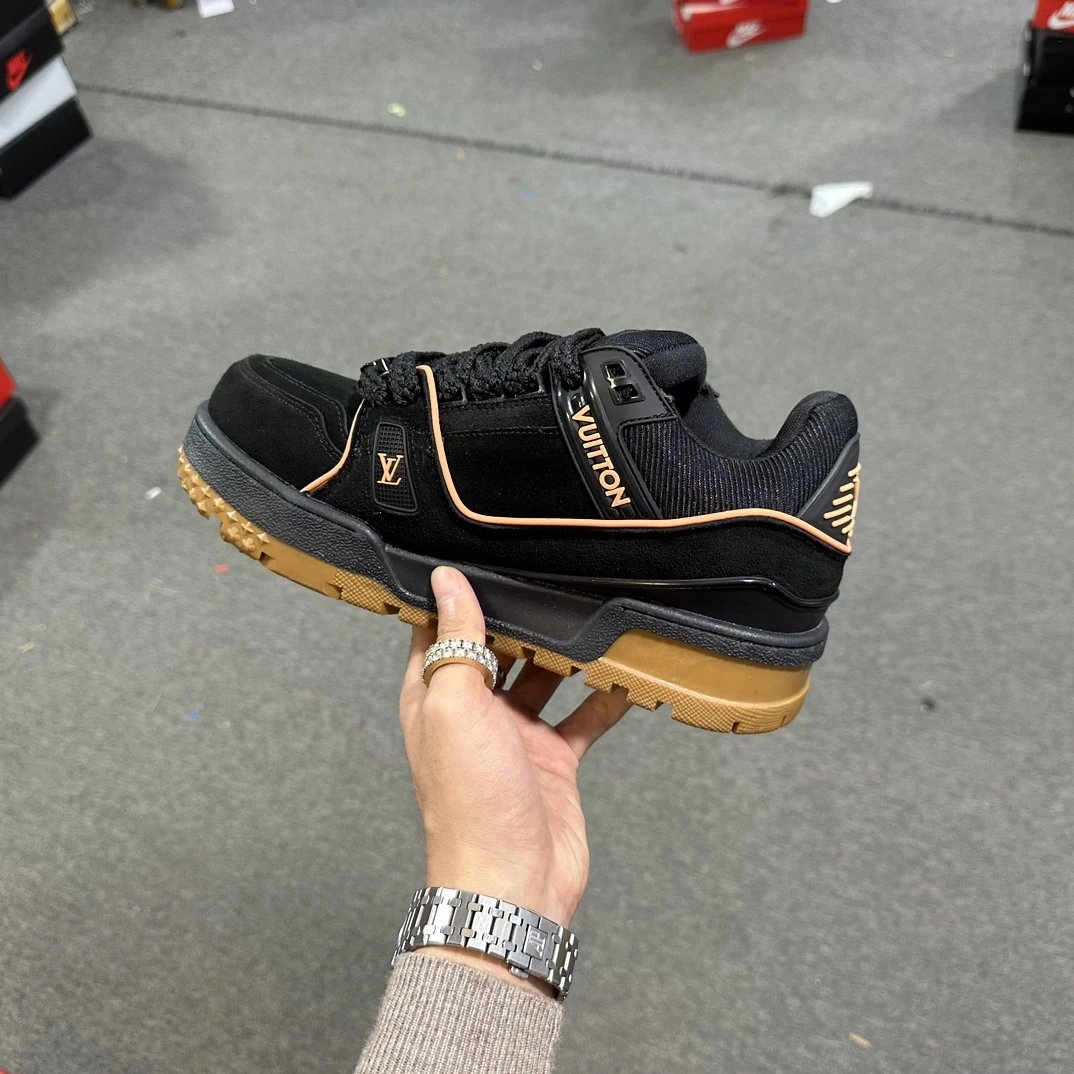 Louis Vuitton Skates 9