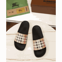Burberry Slides — seller photo 2