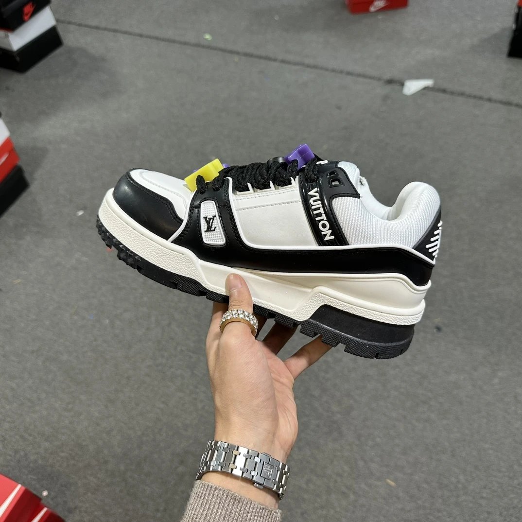 Louis Vuitton Skates 10