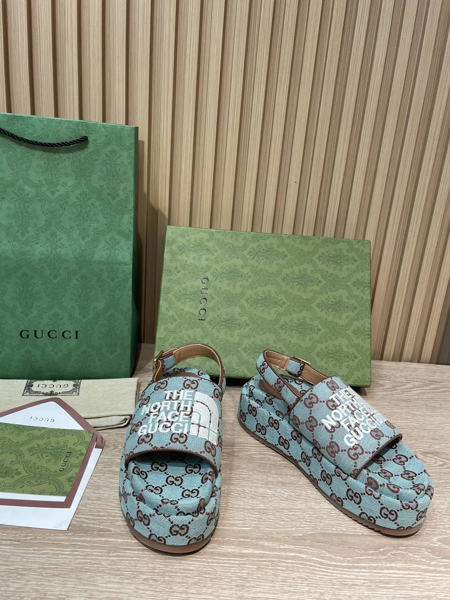 Gucci Sandals Monogram — 15