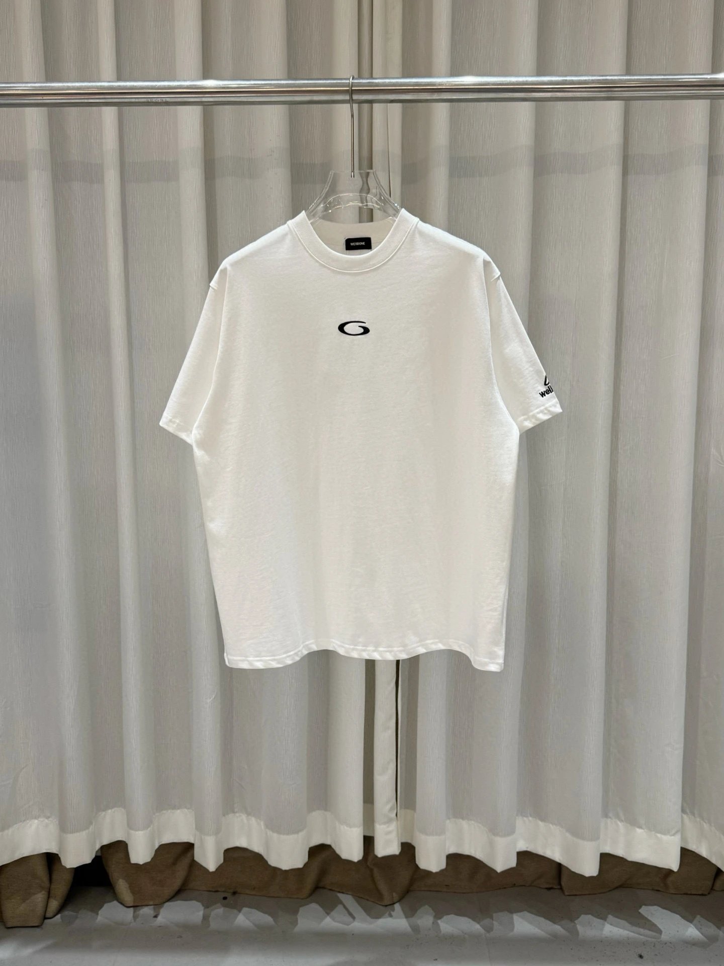 Design Wetidone Logo Graphic T-Shirt White T-Shirts - 26