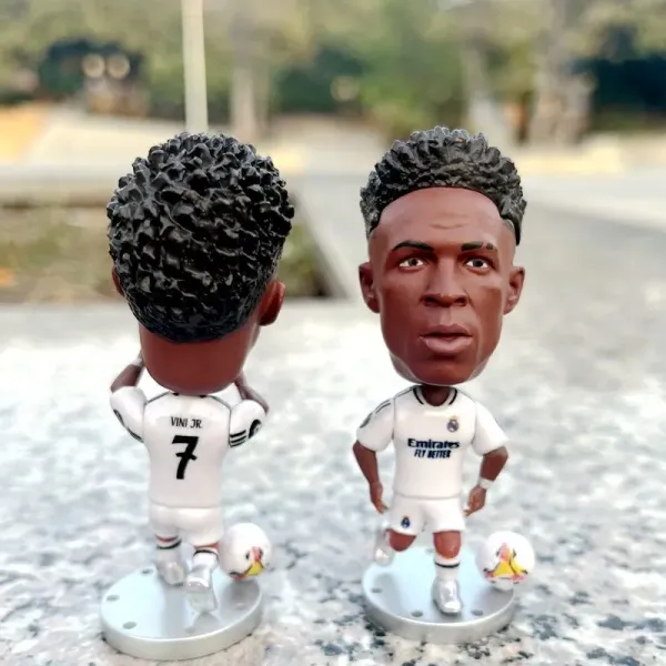 Real Madrid Vinícius Júnior and Vinícius Jr. Bobblehead Figurines White Jersey Collectibles Accessories - 1