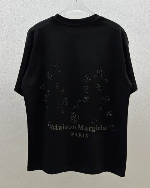 Maison Margiela Tabi Logo Embroidered Black T-Shirt - 41