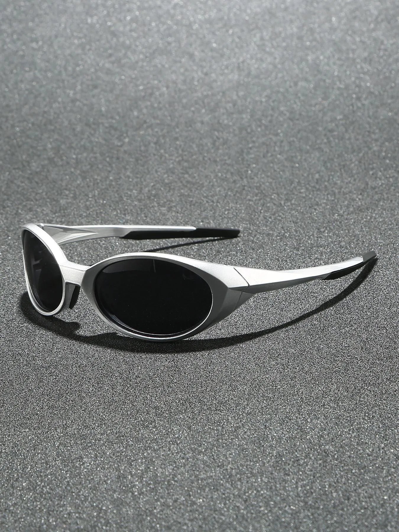 Design Sporty Wraparound Sunglasses Black / Red - 18