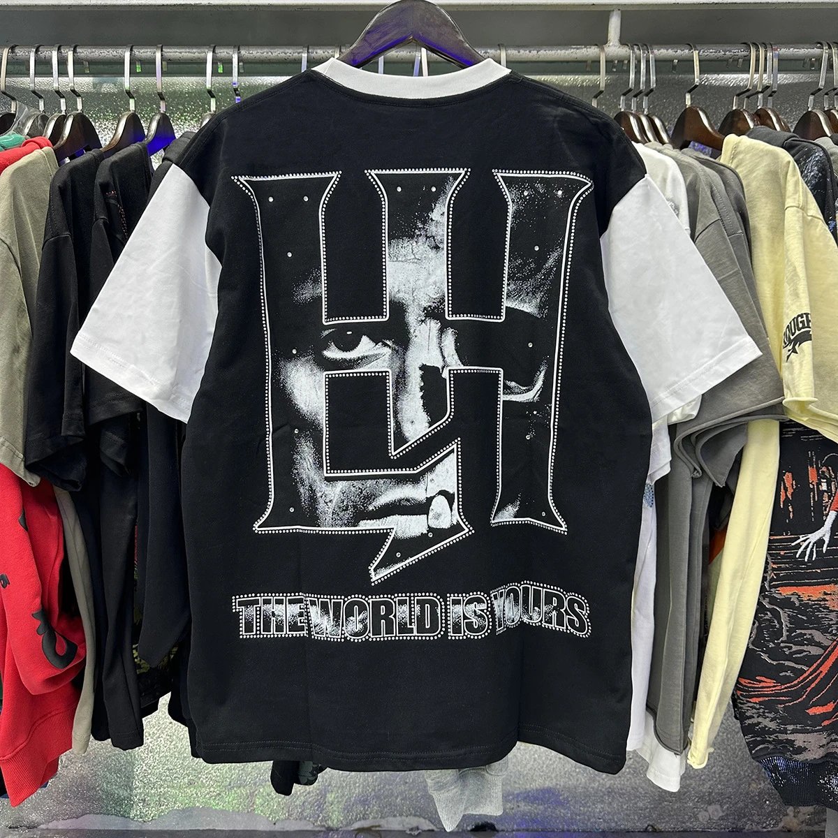 Design Life Hustlers Jesus Is King Graphic T-Shirt Black T-Shirts - 37