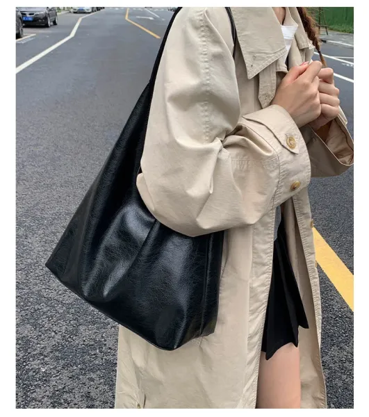 Design Hobo Bag Black Leather-Texture Shoulder Bag - 23